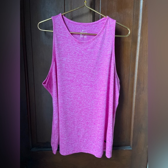 Nike Tops - Nike dri fit women's extra large pink tank top